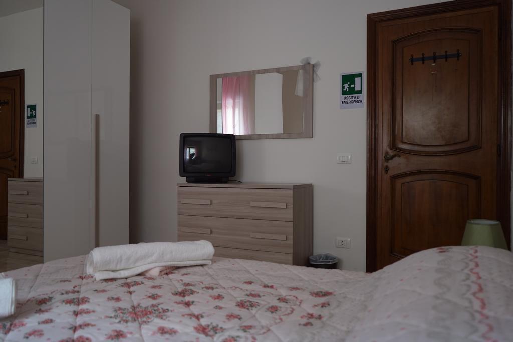 Dimora Del Viandante Appartamento Civitavecchia Luaran gambar